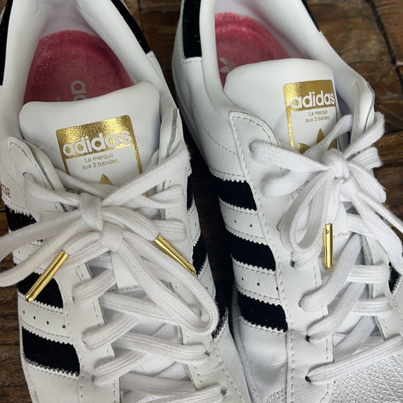 ADIDAS 👟 - Picture 6 of 7